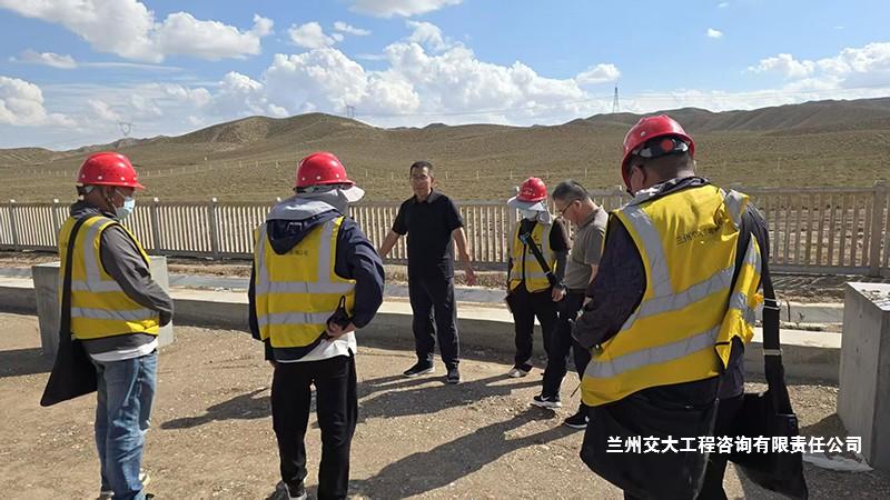 公司董事长一行赴兰张项目调研检查指导工作2-改.jpg